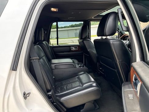 Used 2017 Lincoln Navigator Select AWD/4WD image 14
