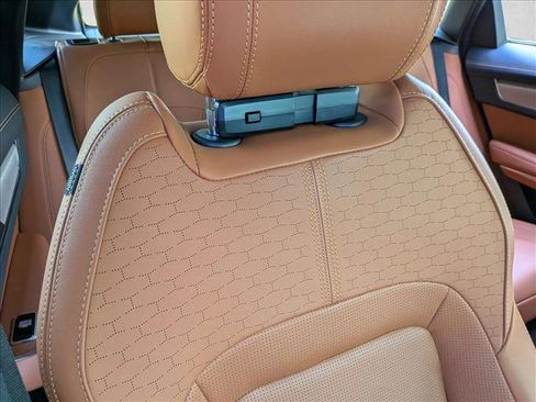 Certified 2024 Jaguar F-PACE R-Dynamic S image 20