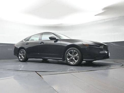 Used 2023 Honda Accord EX-L image 33