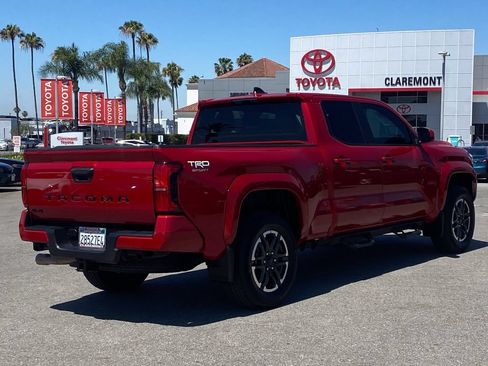 Certified 2025 Toyota Tacoma TRD Sport AWD/4WD image 42