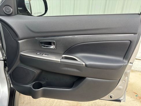 Used 2023 Mitsubishi Outlander Sport SE image 35