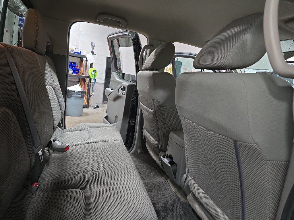 Used 2016 Nissan Frontier SV AWD/4WD image 11