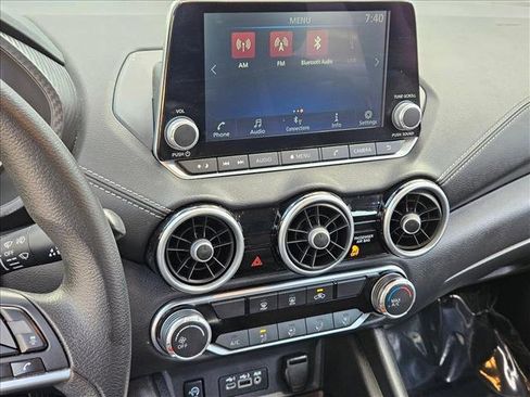 Used 2024 Nissan Sentra SV image 11