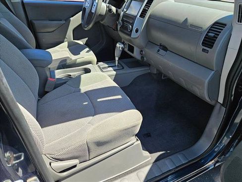 Used 2019 Nissan Frontier SV AWD/4WD image 19
