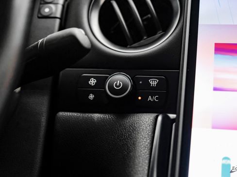 Used 2013 Nissan GT-R Premium image 59