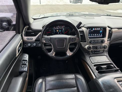 Used 2018 GMC Yukon Denali image 15