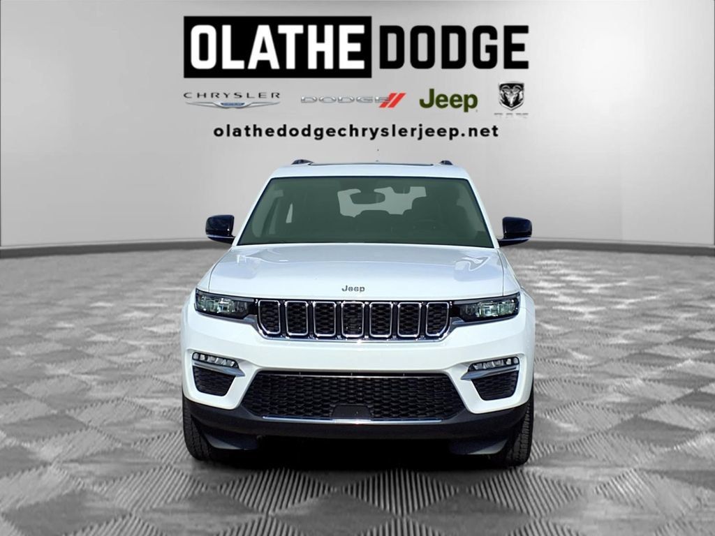 Used 2022 Jeep Grand Cherokee Limited AWD/4WD image 33