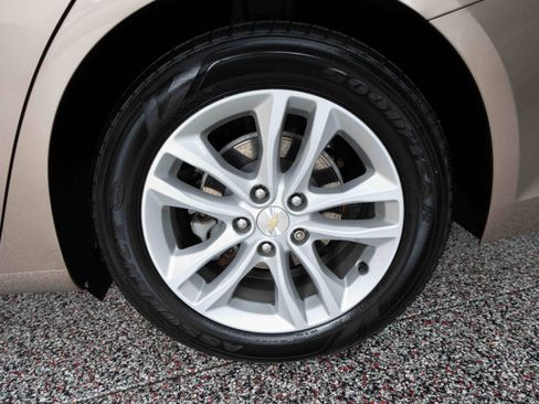 Used 2018 Chevrolet Malibu RS w/ Leather Package FWD image 28