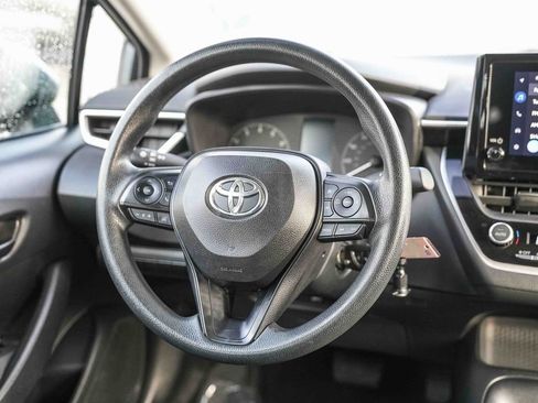 Used 2023 Toyota Corolla LE image 16