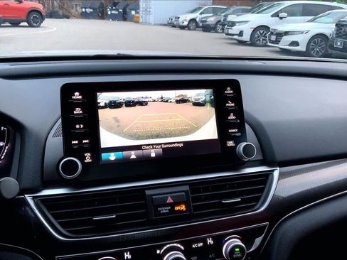 Used 2018 Honda Accord Sport image 28