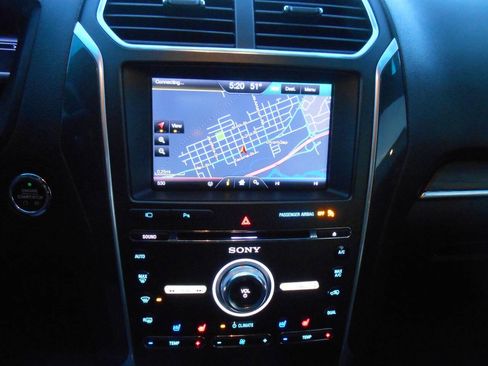 Used 2016 Ford Explorer Limited image 14