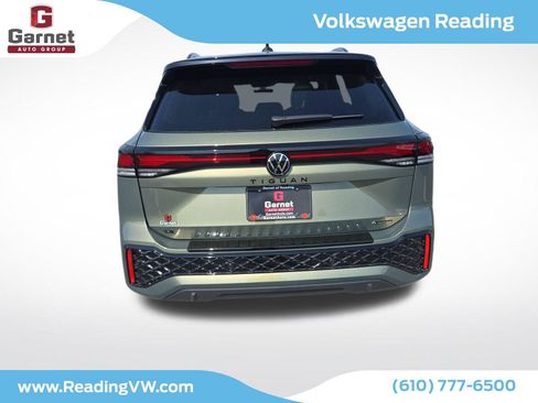 New 2026 Volkswagen Tiguan SE R-Line AWD/4WD image 4