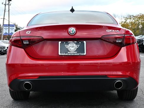 Used 2019 Alfa Romeo Giulia AWD w/ Cold Weather Package image 8