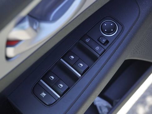 Used 2023 Kia Forte LXS FWD image 9