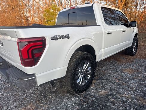 Used 2025 Ford F150 Lariat w/ Equipment Group 501A Mid image 13