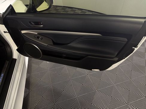 Used 2023 Lexus RC 350 F Sport image 32