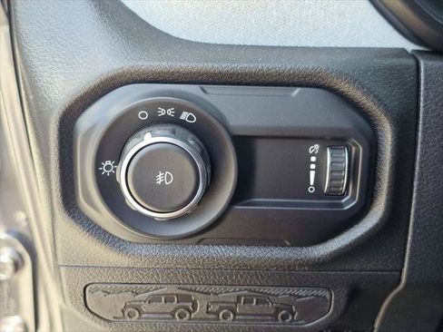 Certified 2025 Jeep Wrangler Sport AWD/4WD image 23