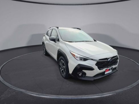 Used 2024 Subaru Crosstrek 2.0i Premium image 2