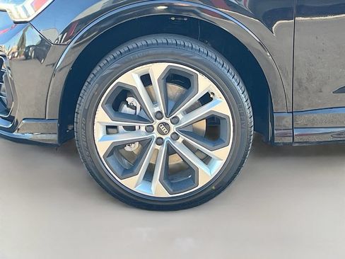 Used 2022 Audi Q3 2.0T Premium Plus AWD/4WD image 34