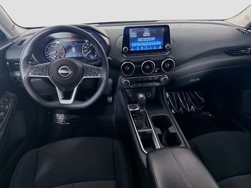 Used 2024 Nissan Sentra SV FWD image 17