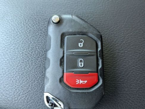 Used 2023 Jeep Gladiator Mojave w/ LED Lighting Group image 33