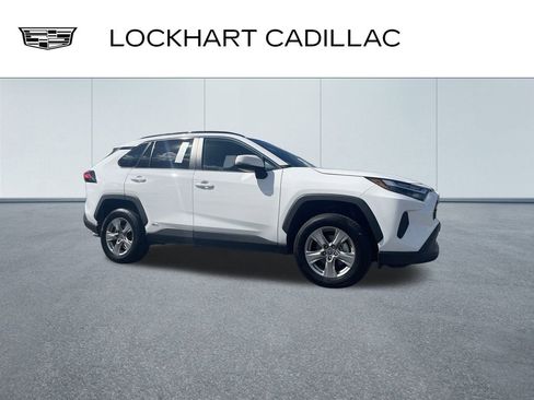 Used 2024 Toyota RAV4 XLE image 1