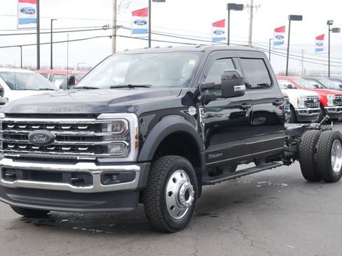 New 2026 Ford F550 4x4 Crew Cab image 7