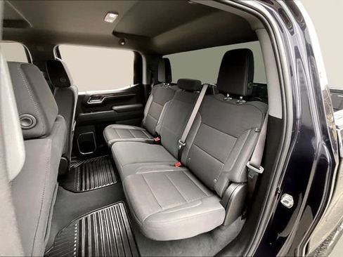 Used 2024 GMC Sierra 1500 SLE w/ X31 Off-Road Package image 16