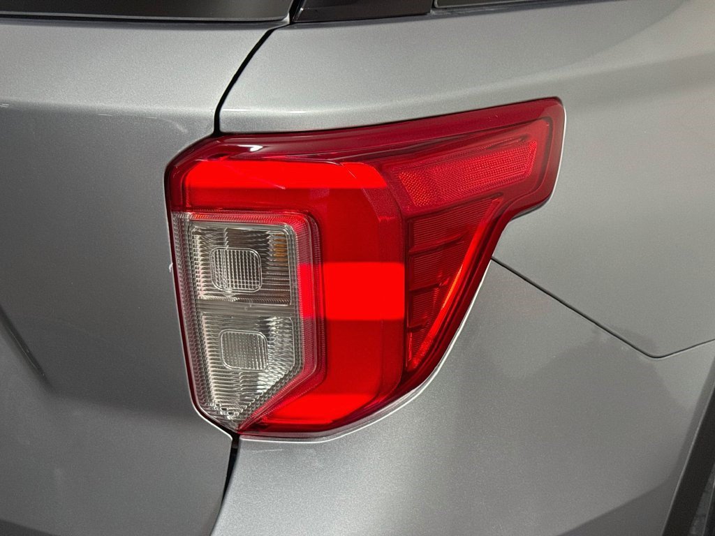 Used 2023 Ford Explorer Limited RWD image 33