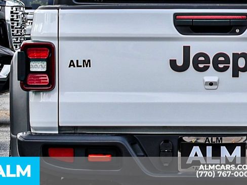 Used 2026 Jeep Gladiator Mojave AWD/4WD image 12