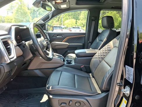 Used 2024 GMC Canyon Denali AWD/4WD image 17