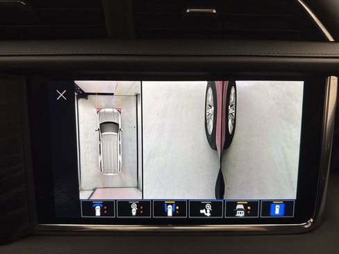 Used 2023 GMC Yukon Denali AWD/4WD image 49