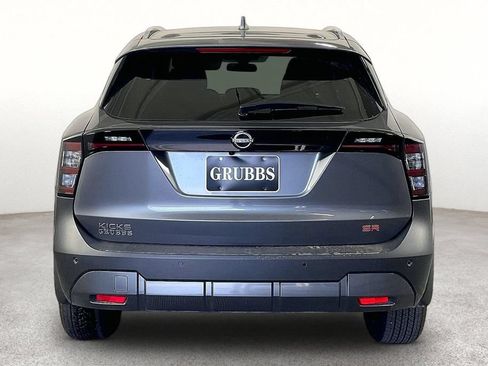 Certified 2025 Nissan Kicks SR FWD image 5
