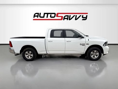 Used 2020 RAM 1500 Classic SLT w/ Luxury Group RWD image 8