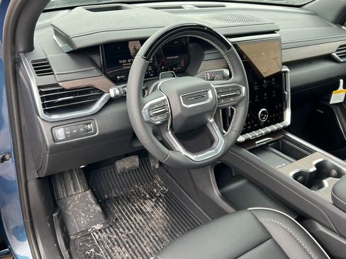 New 2026 GMC Acadia Denali w/ Super Cruise Package image 19