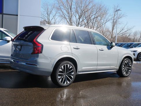 New 2026 Volvo XC90 T8 Plus AWD/4WD image 3