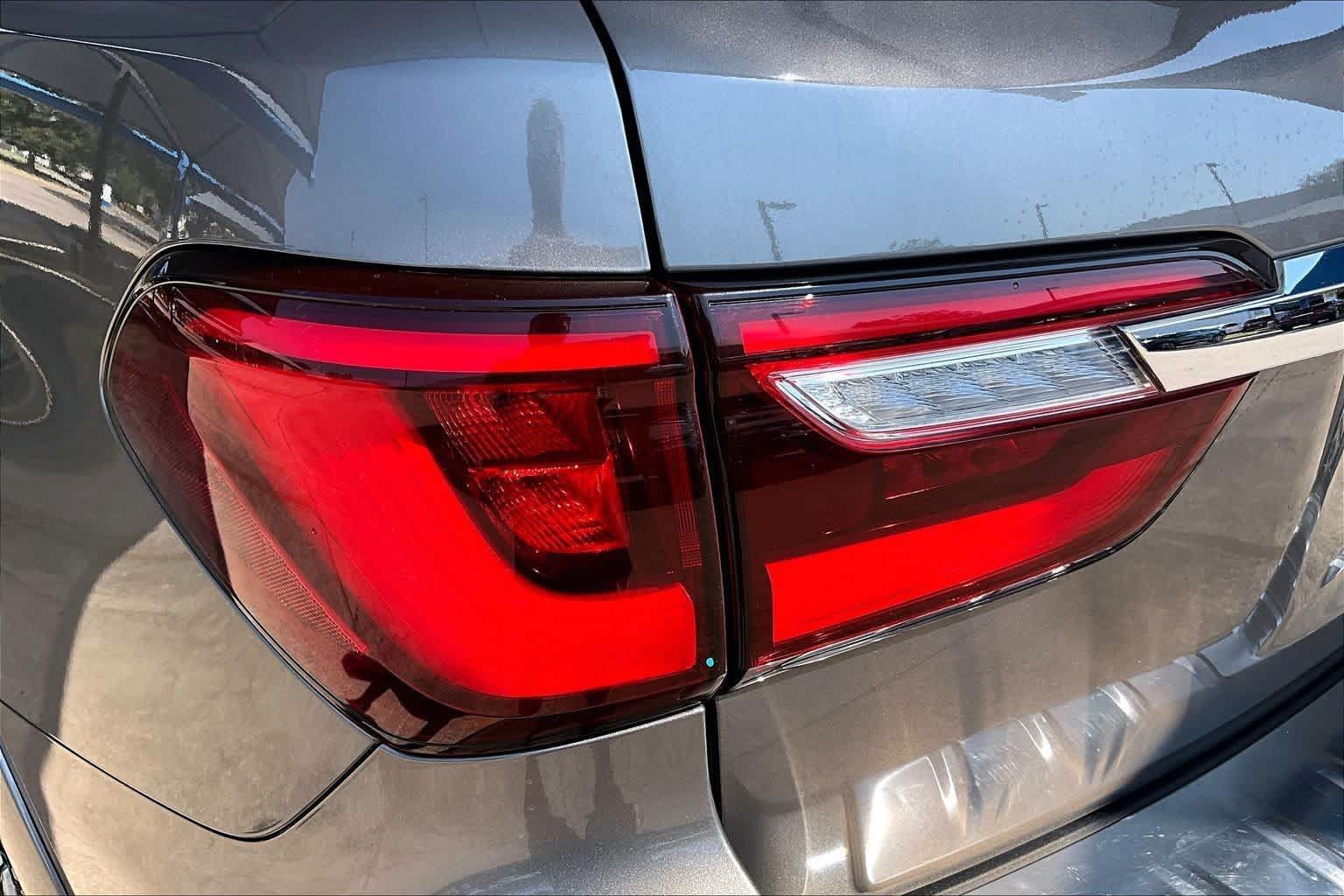 Used 2019 INFINITI QX80 Luxe AWD/4WD image 27