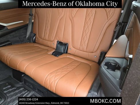 Used 2025 BMW X7 M60i AWD/4WD image 24