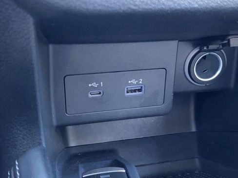 Used 2023 Nissan Kicks SR w/ SR Premium Package image 21