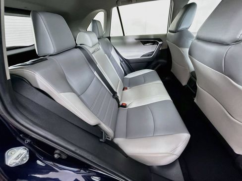 Used 2023 Toyota RAV4 XLE Premium FWD image 27