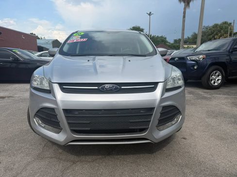 Used 2016 Ford Escape SE FWD image 2