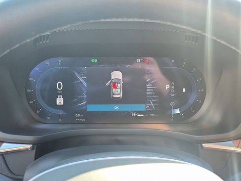 Used 2025 Volvo XC60 B5 Ultra w/ Protection Package image 29