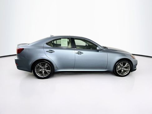 Used 2010 Lexus IS 250 w/ Preferred Accessory Package RWD image 10