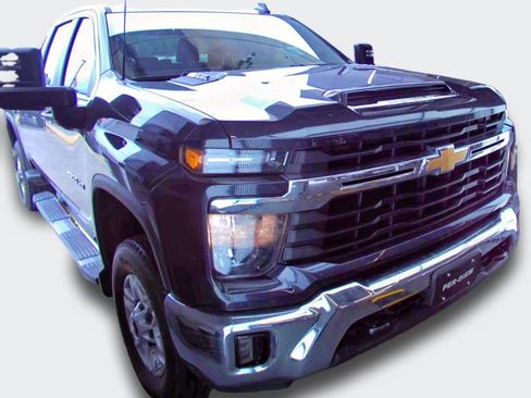Used 2024 Chevrolet Silverado 2500 LT w/ Convenience Package AWD/4WD image 16