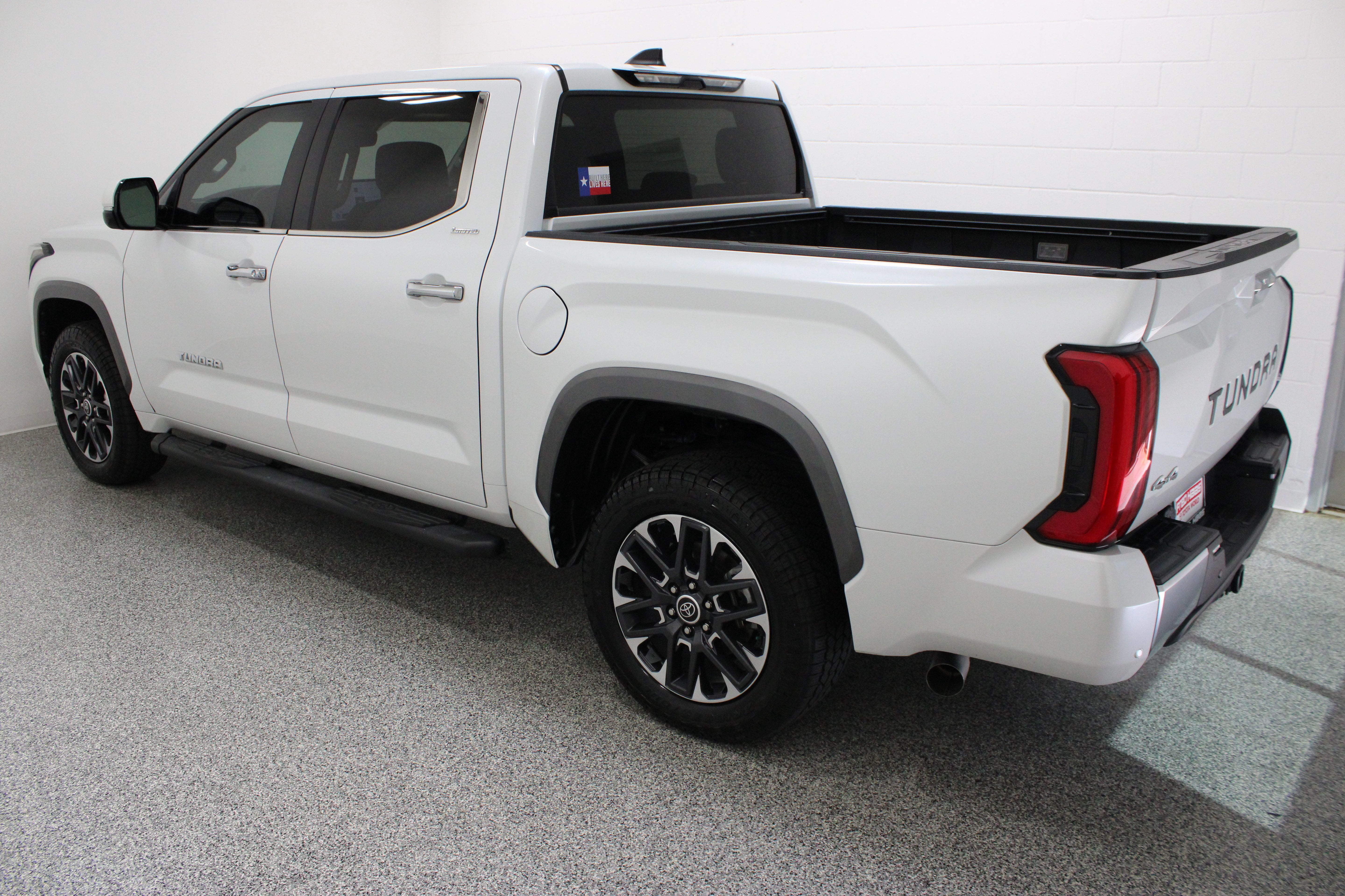 Used 2024 Toyota Tundra Limited w/ Power Package AWD/4WD image 10