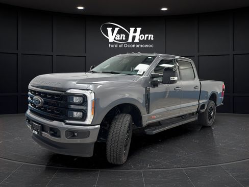 Used 2023 Ford F350 Lariat w/ Lariat Ultimate Package AWD/4WD image 3