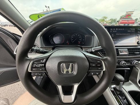 Used 2019 Honda Accord EX image 19