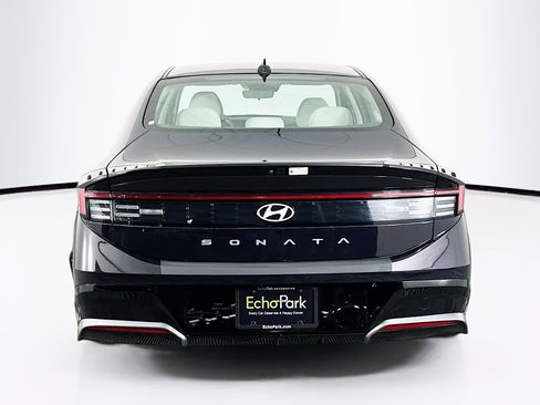 Used 2025 Hyundai Sonata SEL FWD image 7