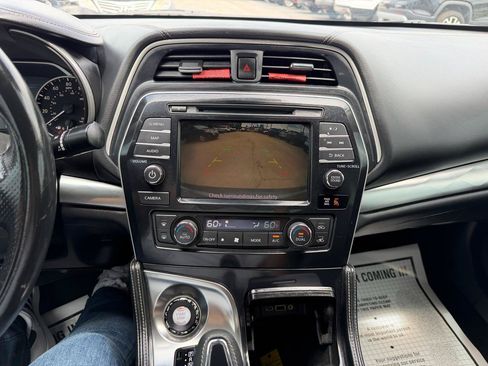Used 2020 Nissan Maxima 3.5 SV w/ Floor Mat Group FWD image 16
