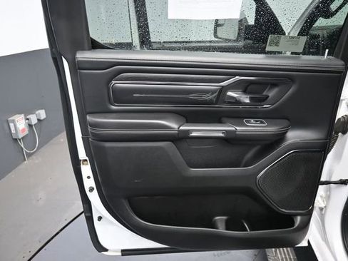 Used 2023 RAM 1500 Limited w/ Body-Colour Bumper Group AWD/4WD image 35